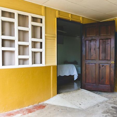 Cabinas El Prado San Isidro De El General Eksteriør billede